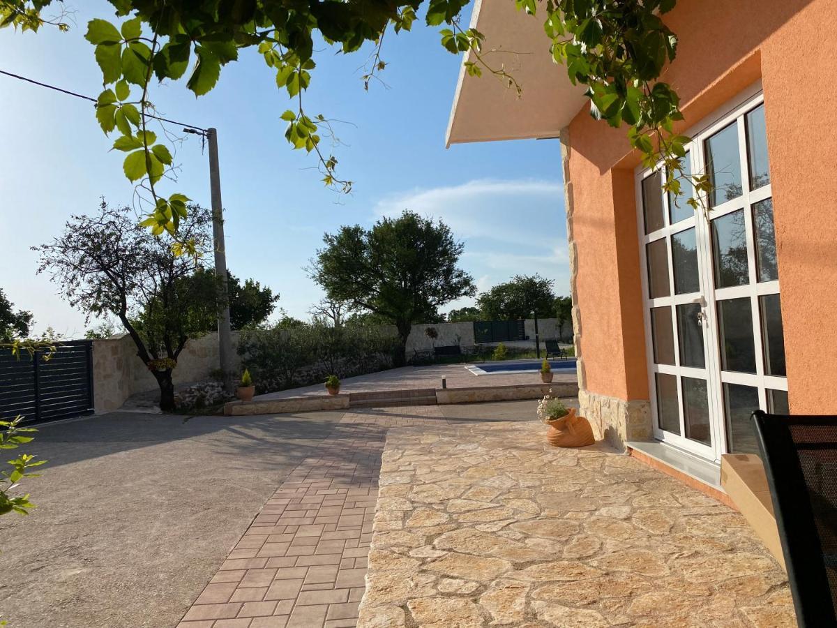 Iris Holiday Home Trbounje Екстер'єр фото