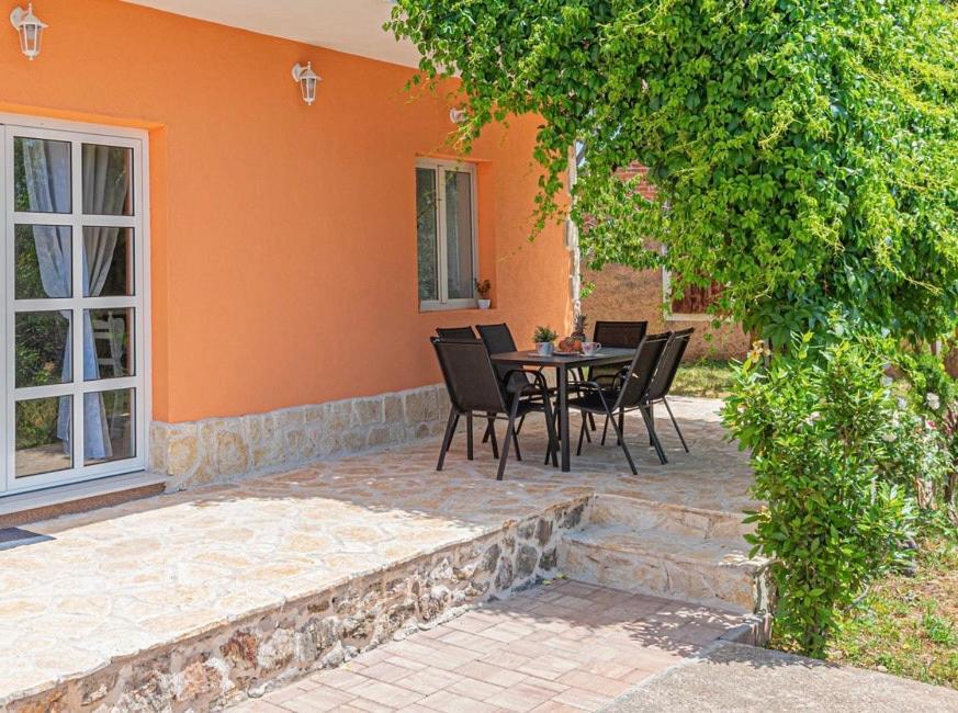 Iris Holiday Home Trbounje Екстер'єр фото