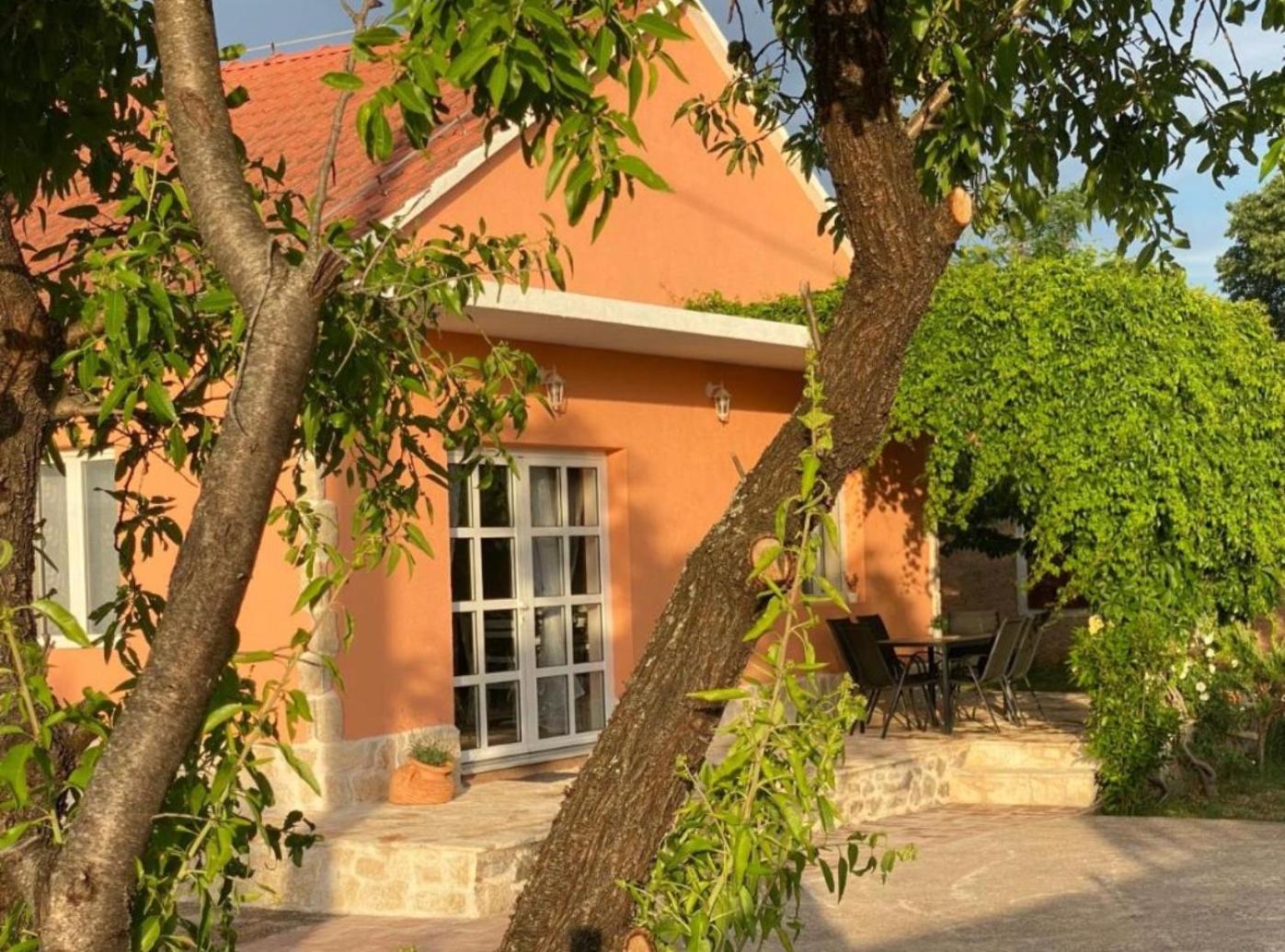 Iris Holiday Home Trbounje Екстер'єр фото