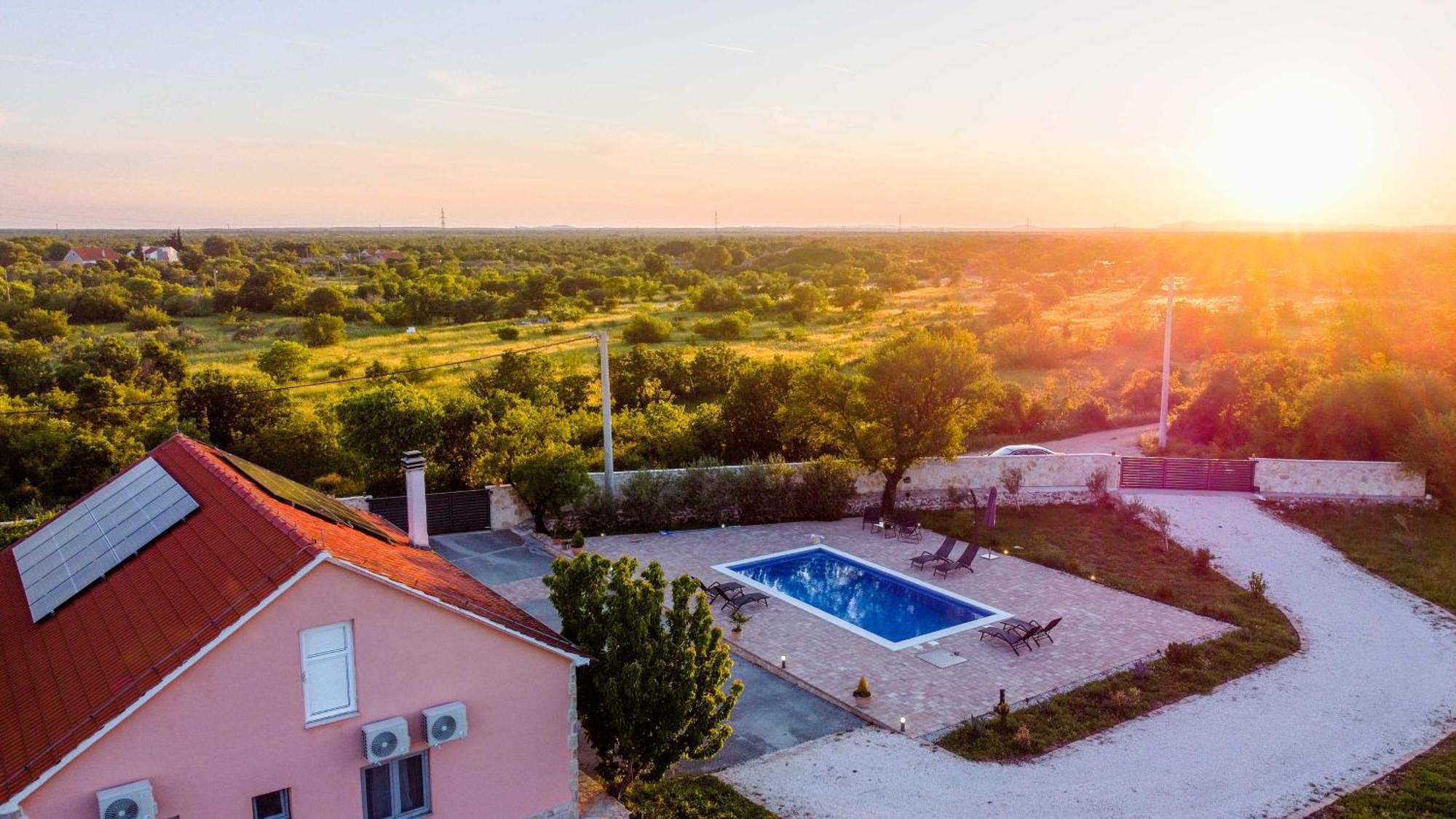 Iris Holiday Home Trbounje Екстер'єр фото