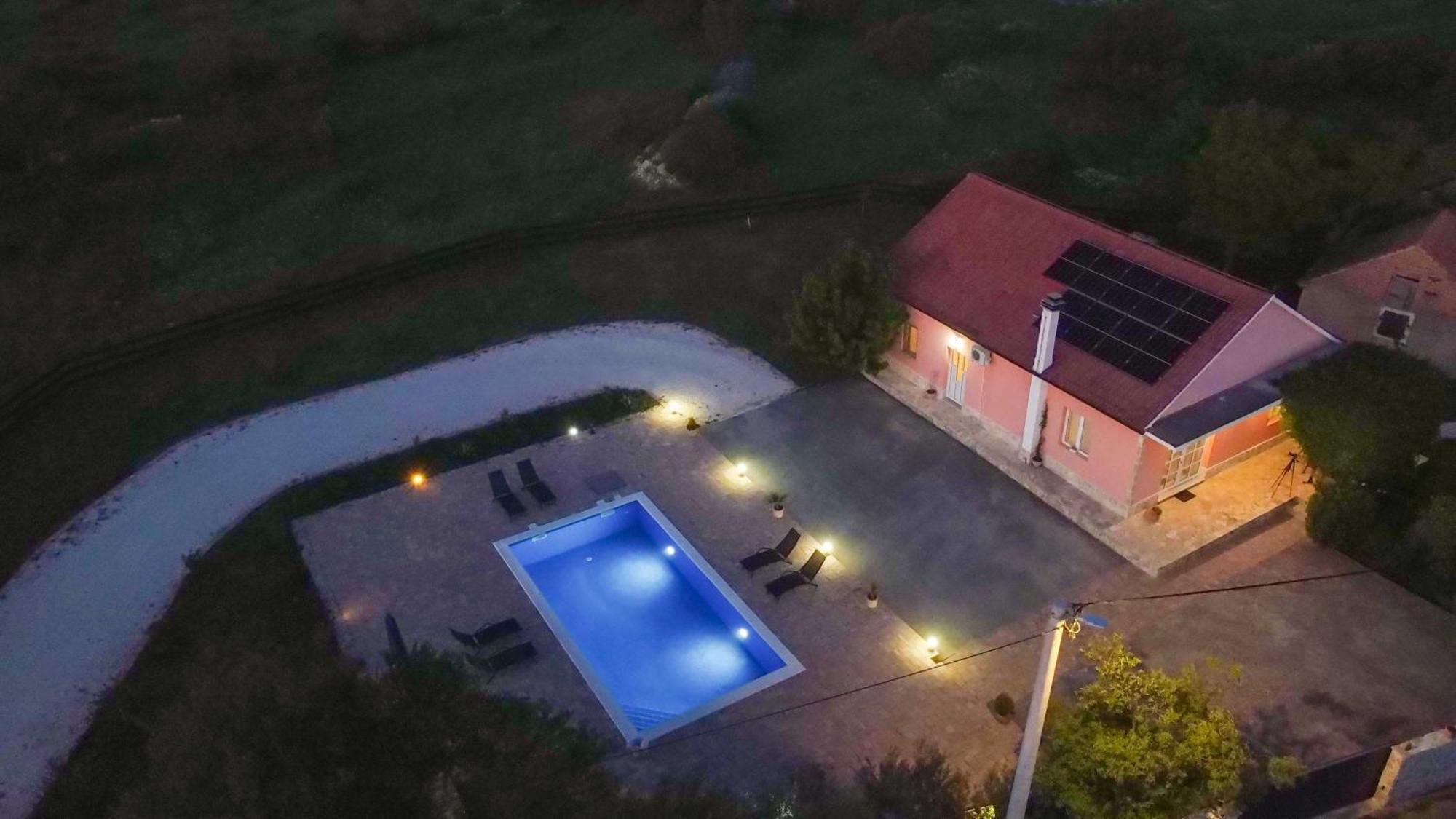 Iris Holiday Home Trbounje Екстер'єр фото