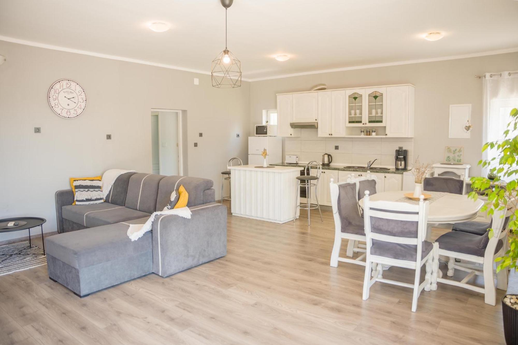 Iris Holiday Home Trbounje Екстер'єр фото