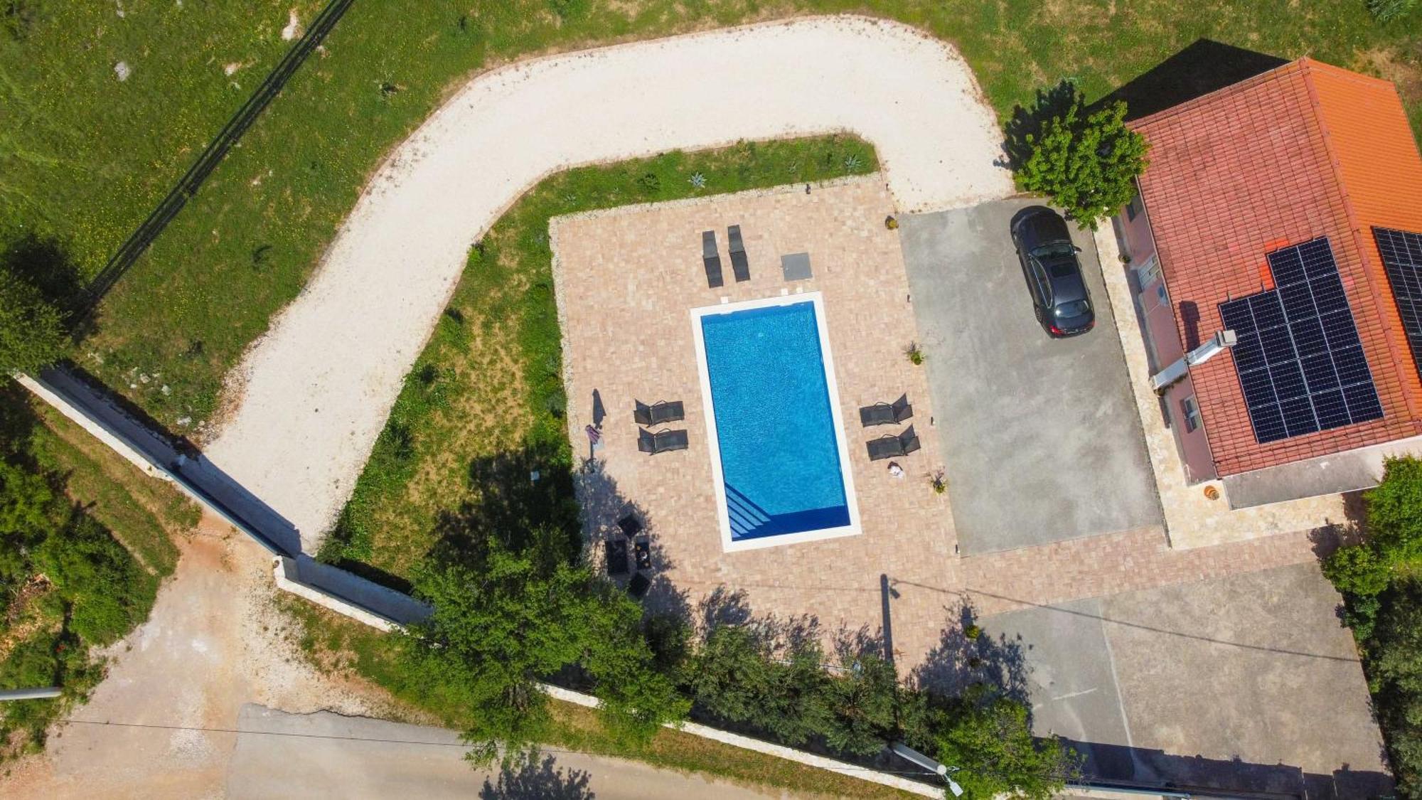 Iris Holiday Home Trbounje Екстер'єр фото